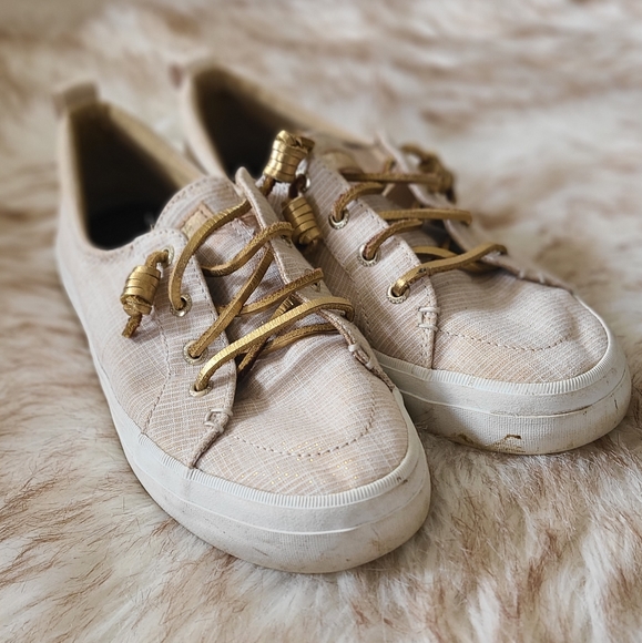 Shoes - Picture 4 of 4